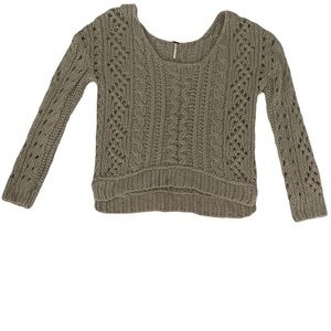 FREE PEOPLE TAUPE CHINKY OPEN CABLE KNOT SWEATER with slit at hem Sz L like new.